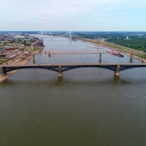 The,Eads,,Poplar,And,Stan,Musial,Veteran's,Bridges,Crossing,The